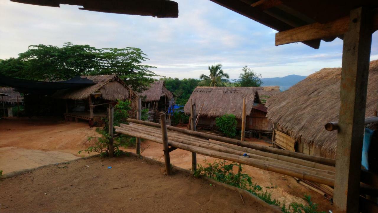 Apartamento Hill Tribe Art House Chiang Rai Exterior foto